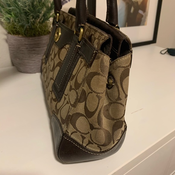 Authentic Coach bag. Great conditions. - Picture 4 of 8